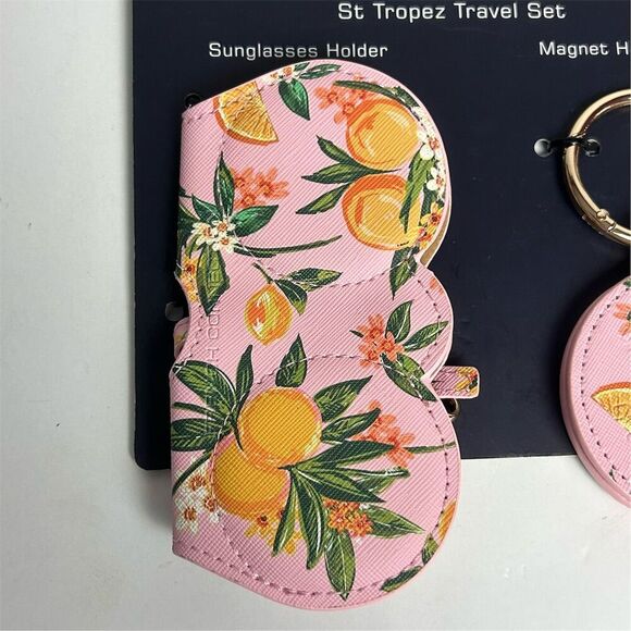 French Connection St. Tropez Pink Sunglasses & Hat Holder Set - Picture 4 of 15